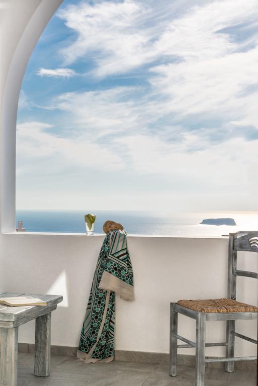 Aspronisi Luxury Villa With Caldera View Меґалохорі Номер фото