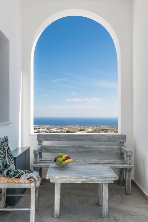 Aspronisi Luxury Villa With Caldera View Меґалохорі Номер фото